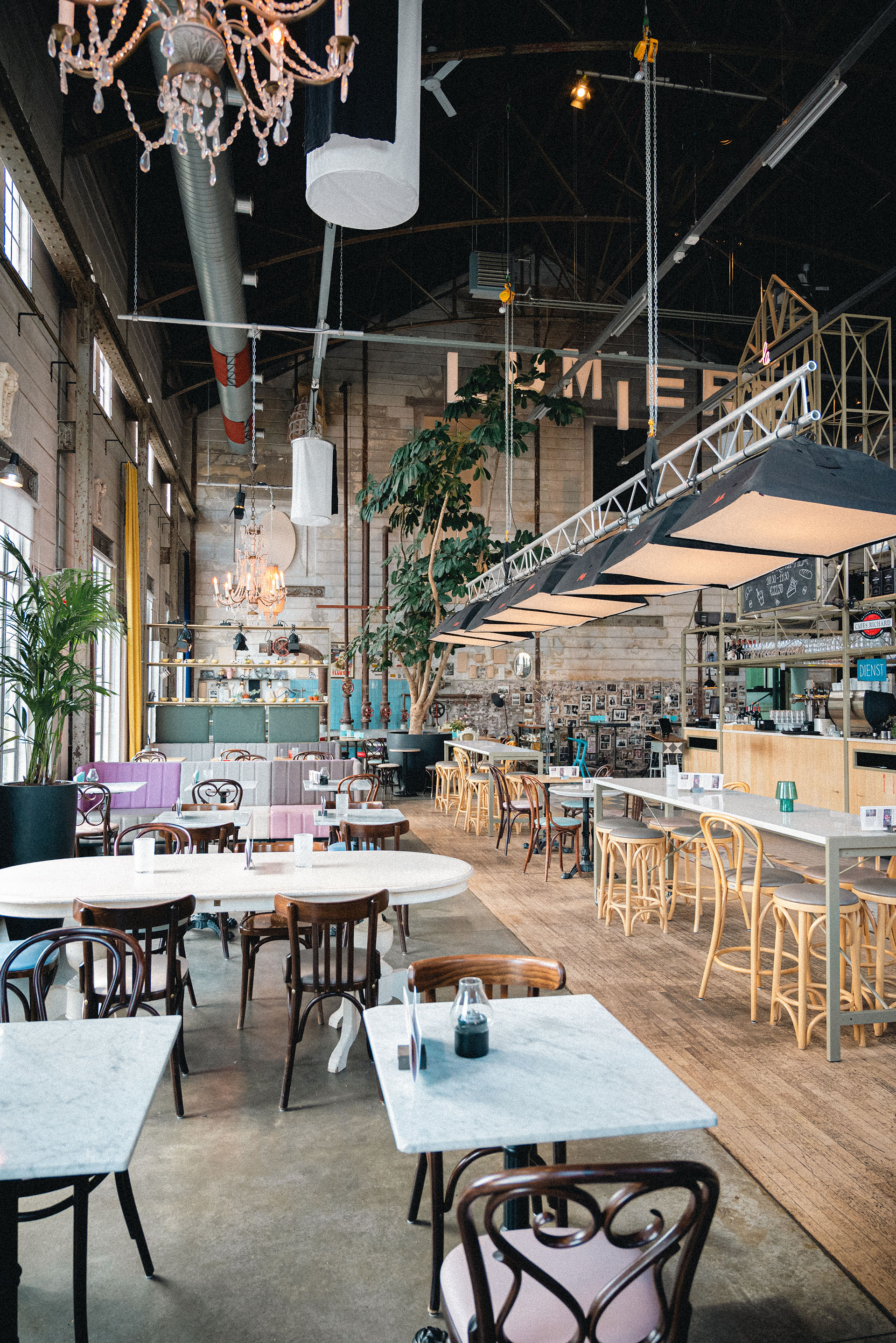 Lumière Grand Café