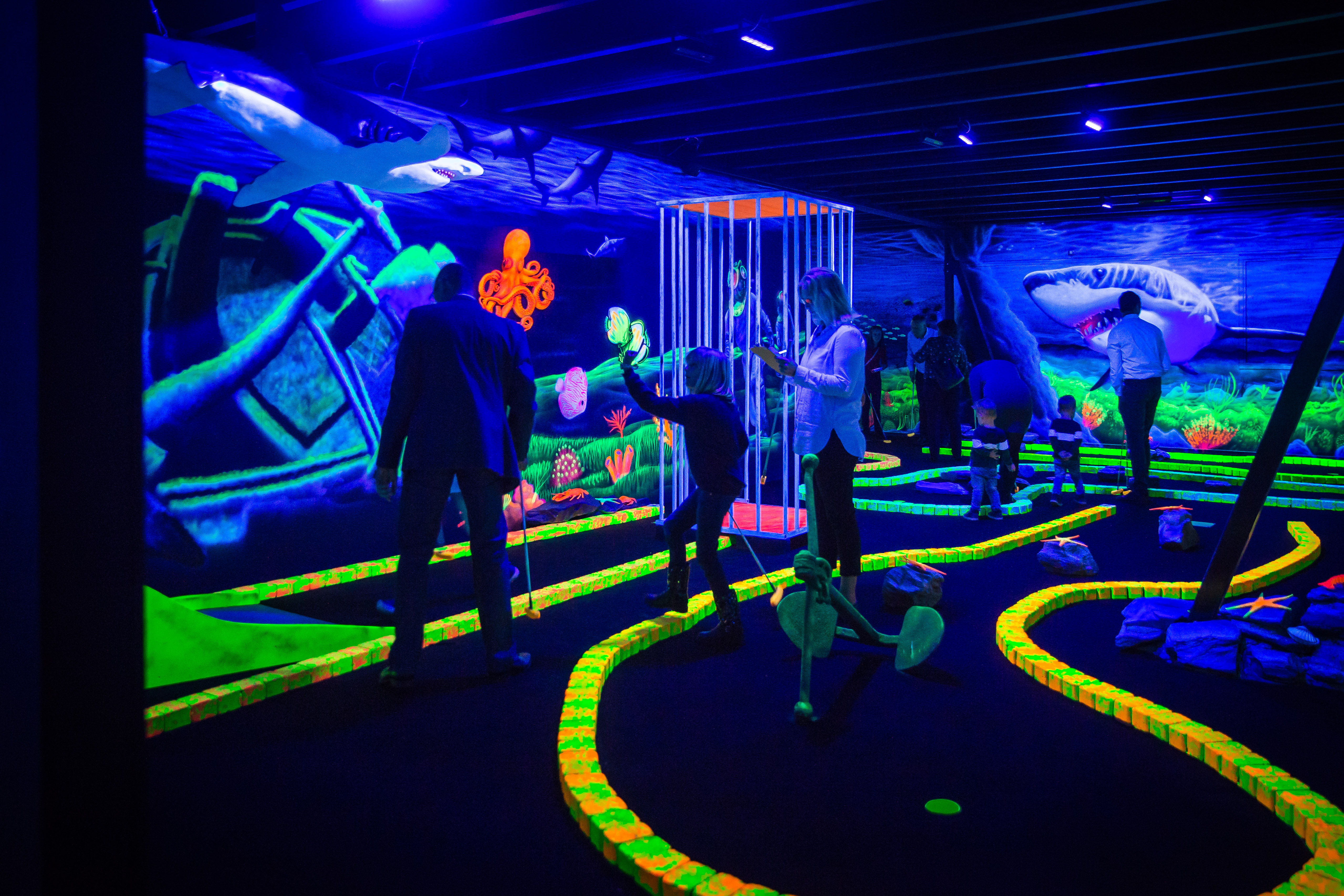 Glow in the dark Golf bij All in Echt